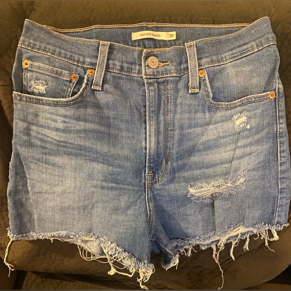 Levi High Rise  Shorts - Picture 1 of 4